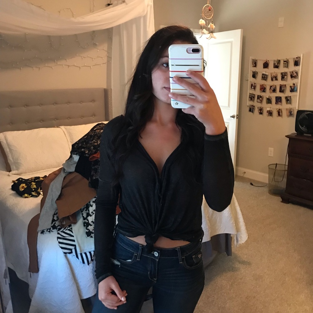 Urban outfitters black tee